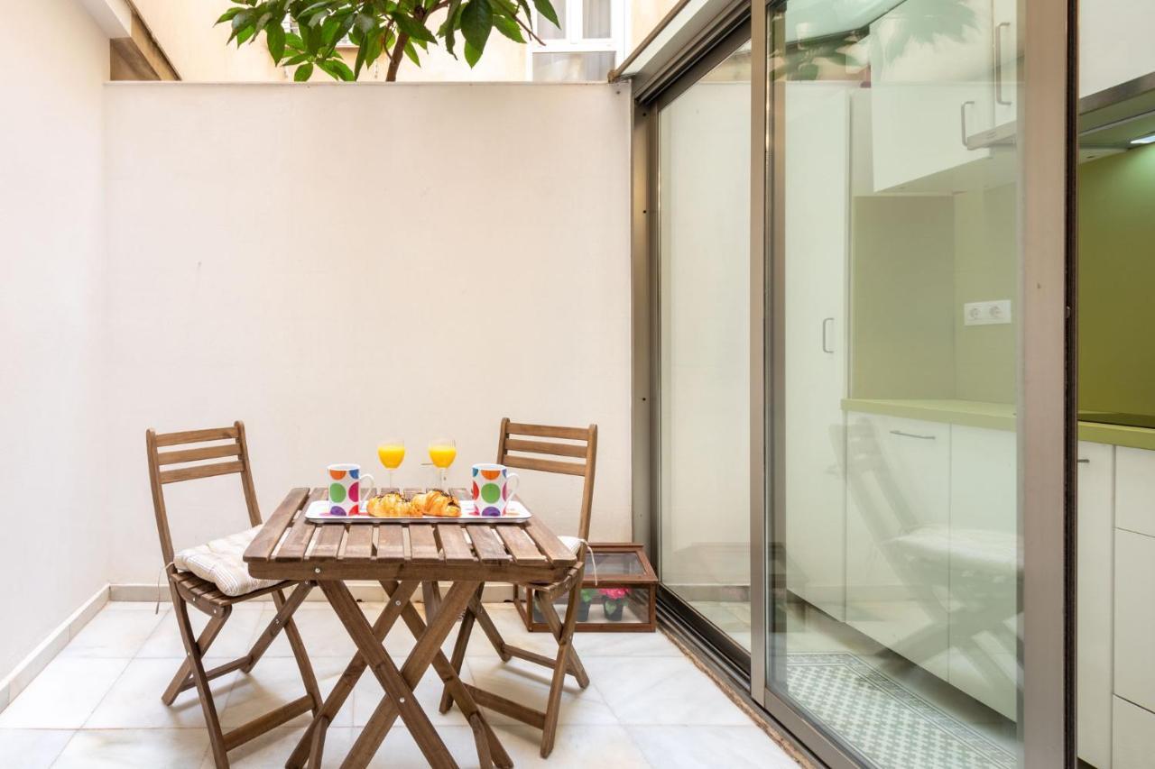 Апартаменти Goles Courtyard With Parking By Valcambre Севілья Екстер'єр фото